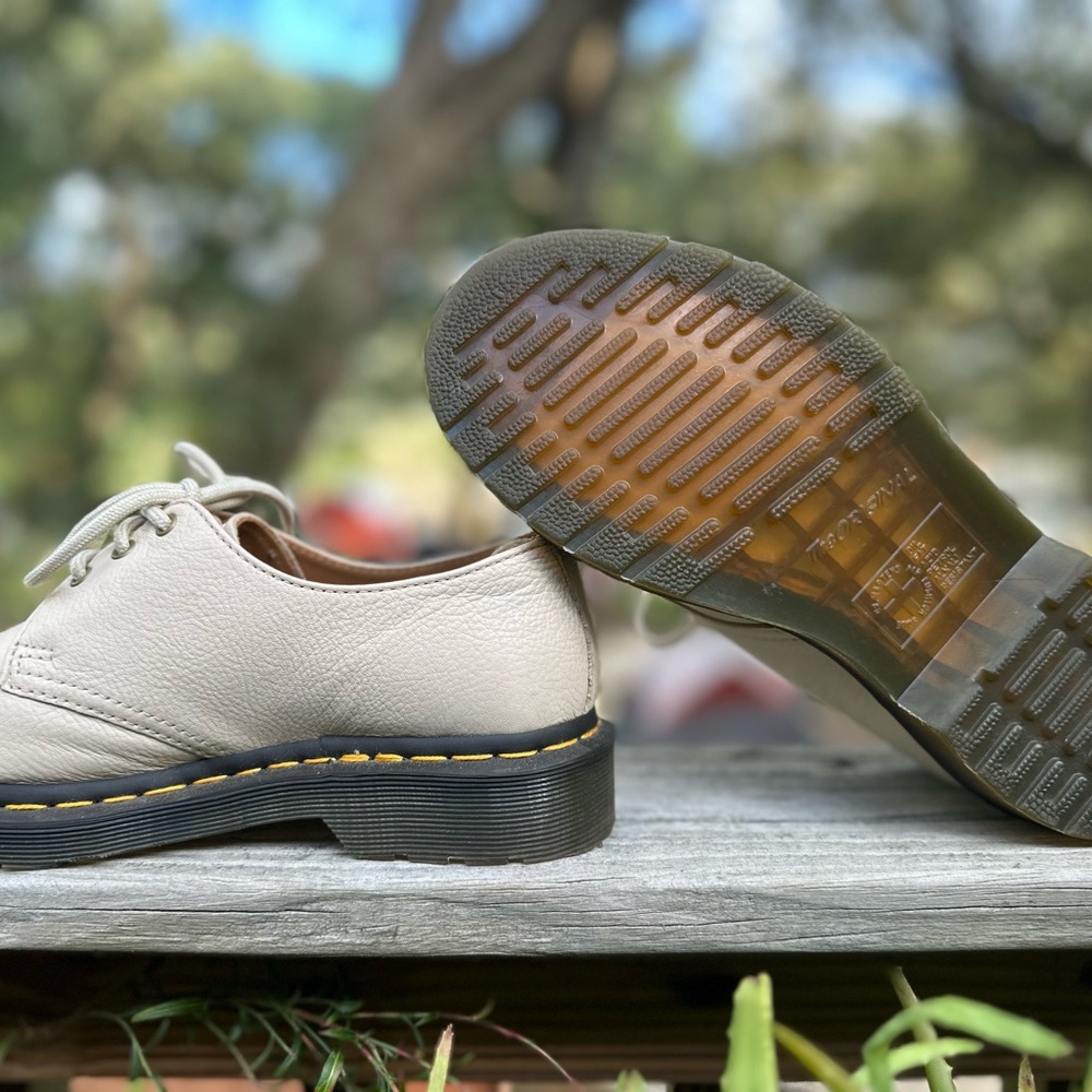 Dr Martin 24256 Beige Virginia oxfords - Picture 6 of 8